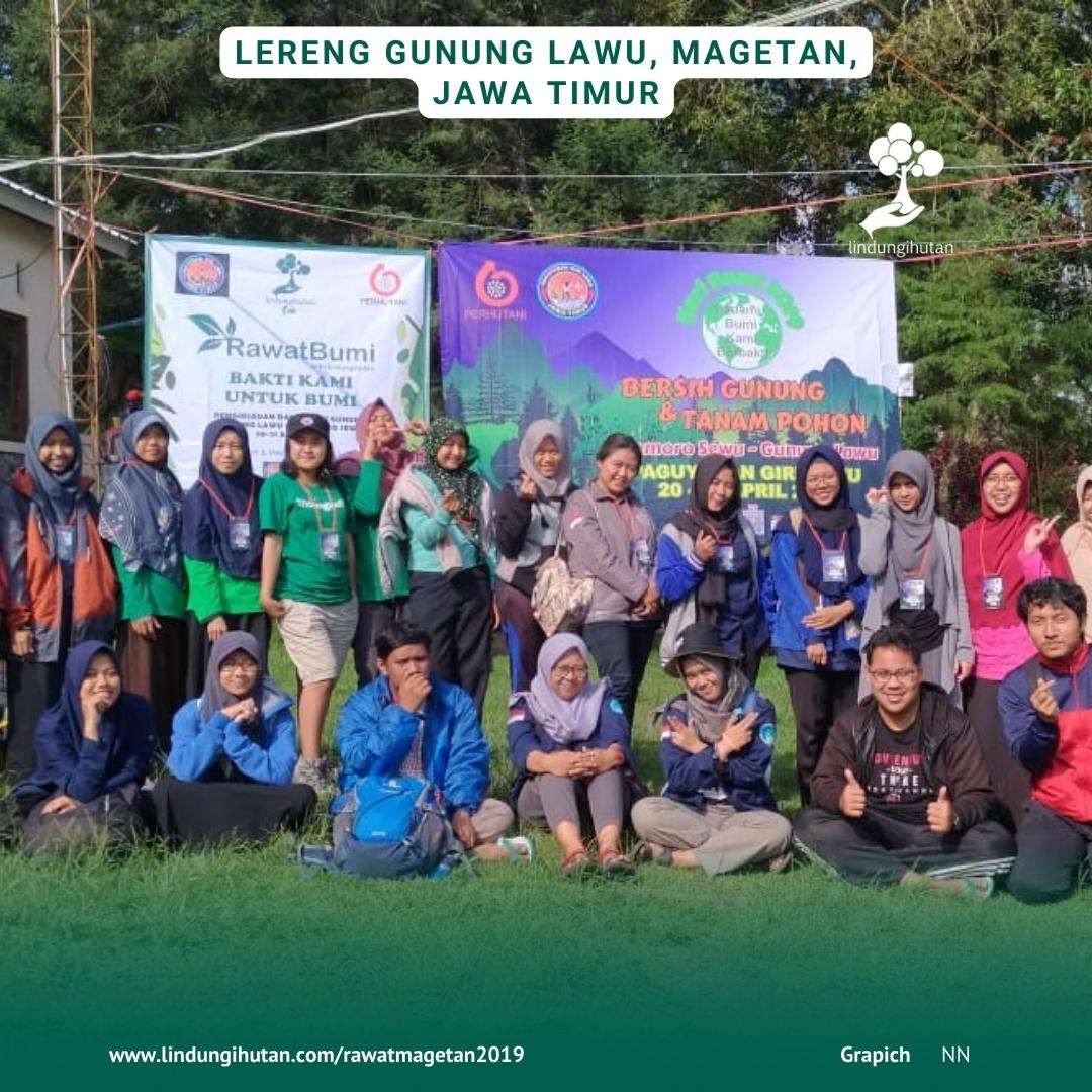 Dokumentasi kegiatan penghijauan gunung lawu oleh LindungiHutan.